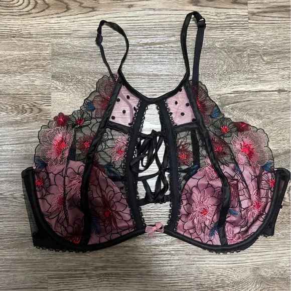 FOR LOVE & LEMONS Zinnia Embroidered High Neck Bra Bralette Crop Top - Picture 5 of 7